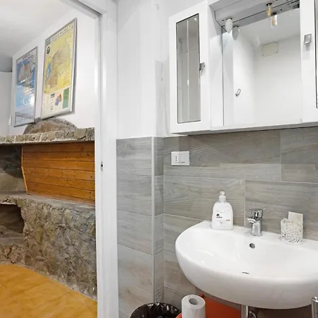 아파트 Arianna Polverara